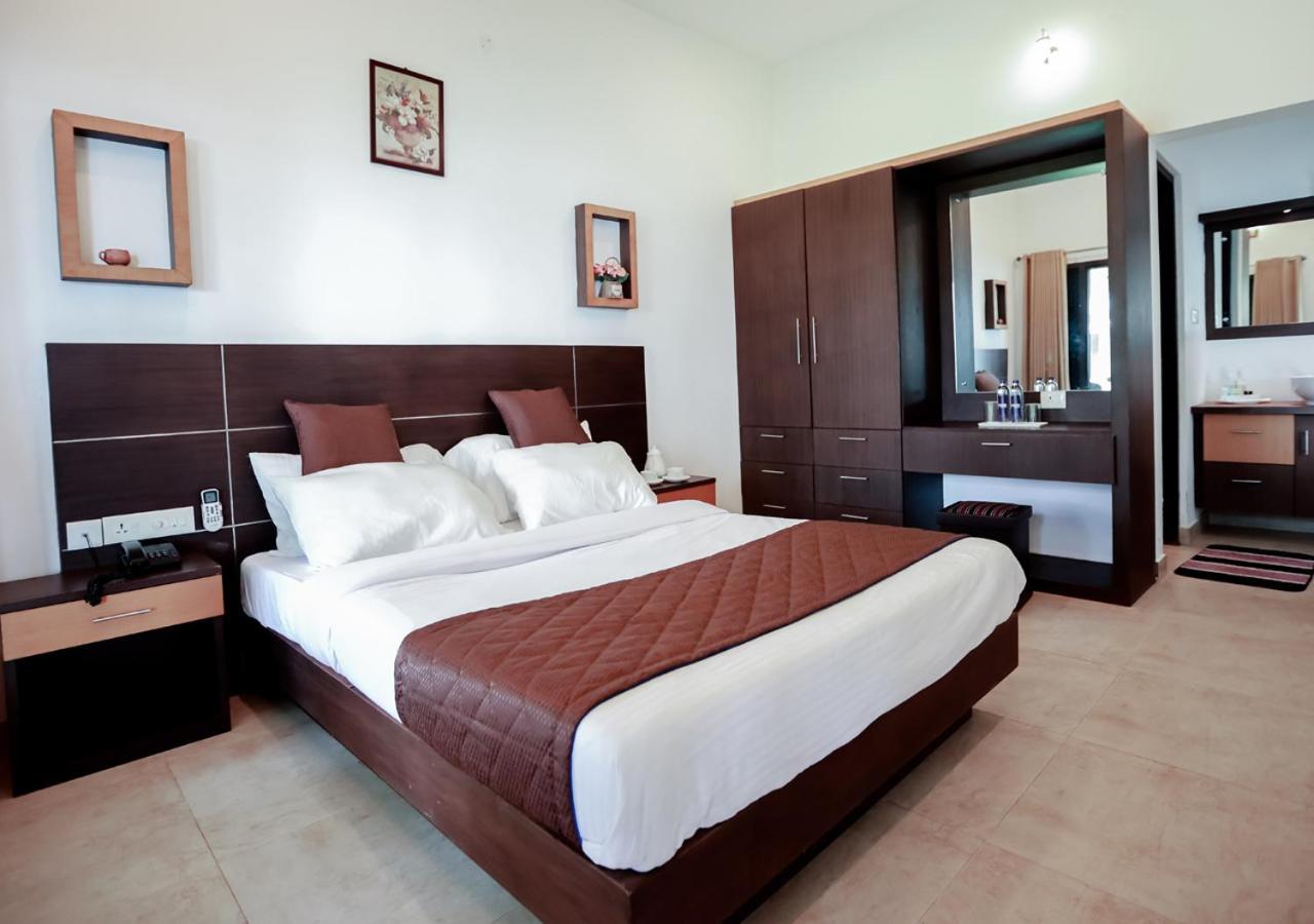 Voye Homes Majestic Retreat Resort Varkala Paravur ภายนอก รูปภาพ
