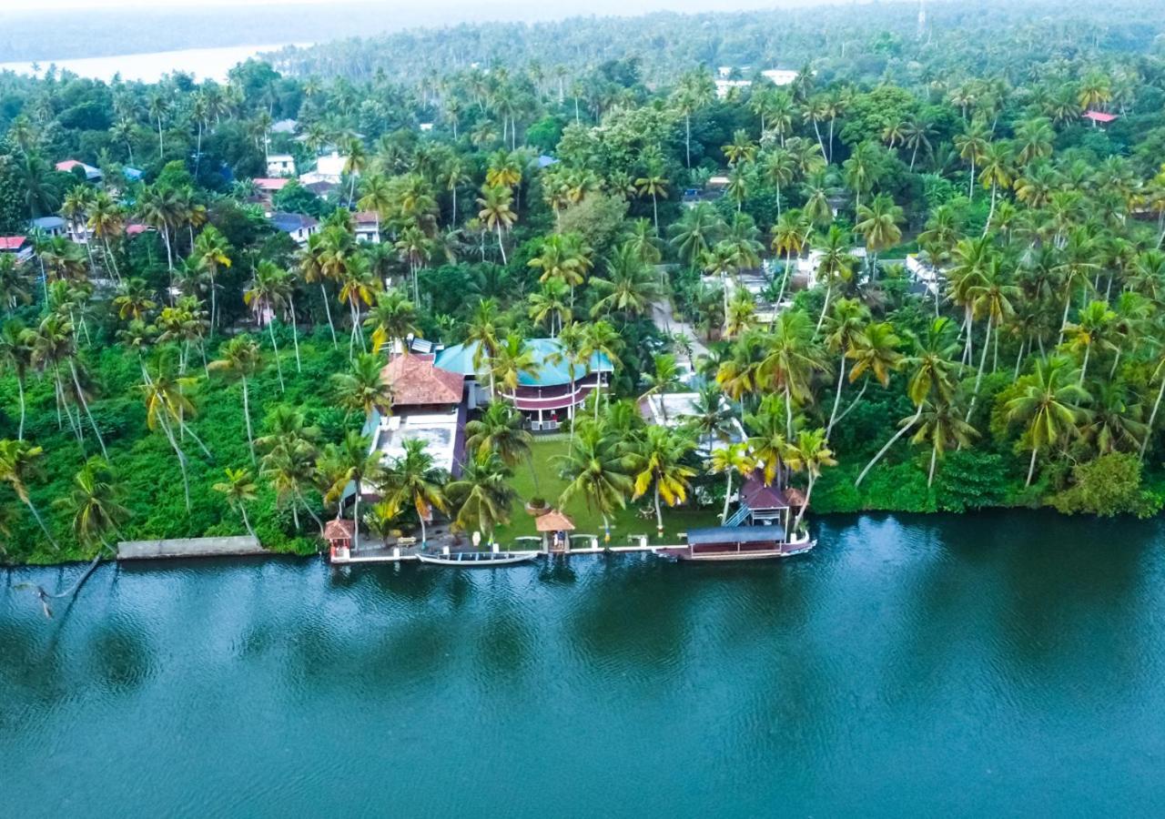 Voye Homes Majestic Retreat Resort Varkala Paravur ภายนอก รูปภาพ