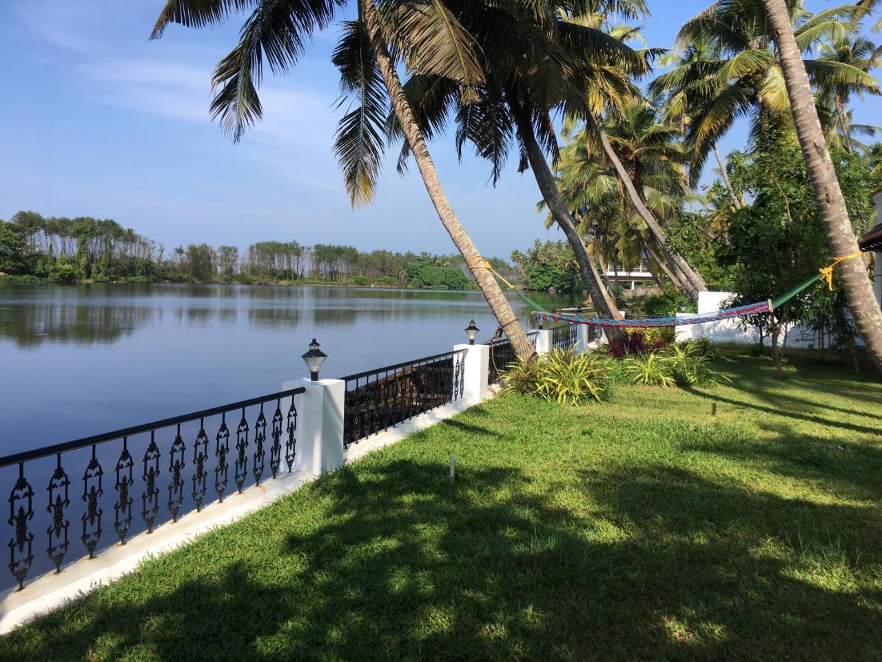 Voye Homes Majestic Retreat Resort Varkala Paravur ภายนอก รูปภาพ