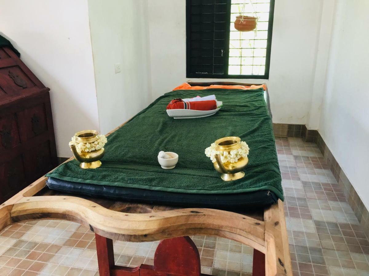 Voye Homes Majestic Retreat Resort Varkala Paravur ภายนอก รูปภาพ